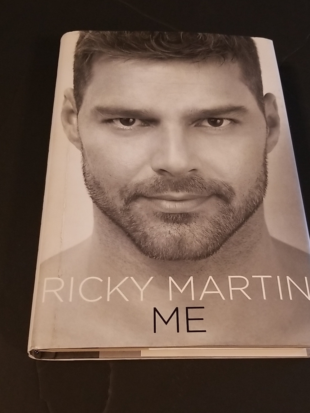 Ricky Martin "Me" Hardcover Book With Dust cover